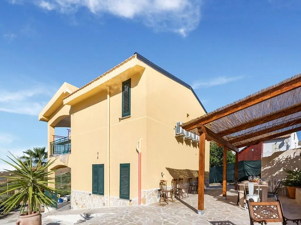Belvilla By Oyo Appartamento Primo Piano Realmonte 0*,  Italy